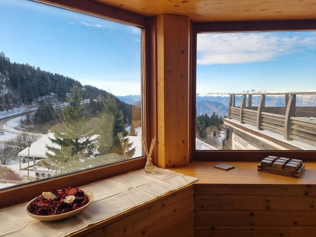 Studio entier, Appartement « La Croix, 205 » avec balcon privé, vue montagne 4-5 Personnes in Chamrousse, Parc national des Écrins