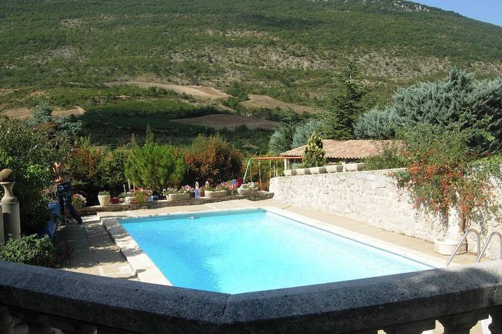 Maison de vacances pour 4 personnes, avec piscine, animaux acceptés