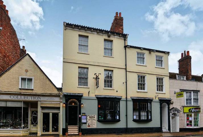 Bed and breakfast for 2 people in York