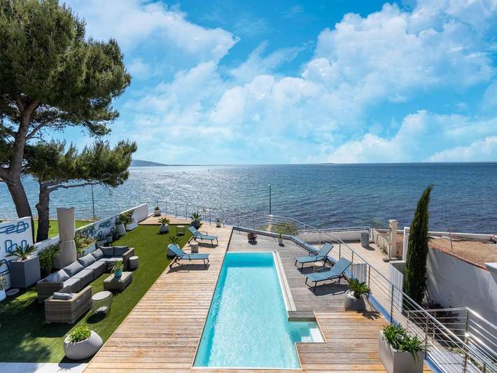 Maison de vacances pour 10 personnes, avec Balcon et Terrasse ainsi que Jardin et Piscine à Mèze