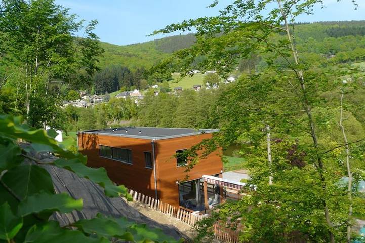 Vakantiehuis voor 8 personen, with terras and tuin as well as sauna and whirlpool - 1