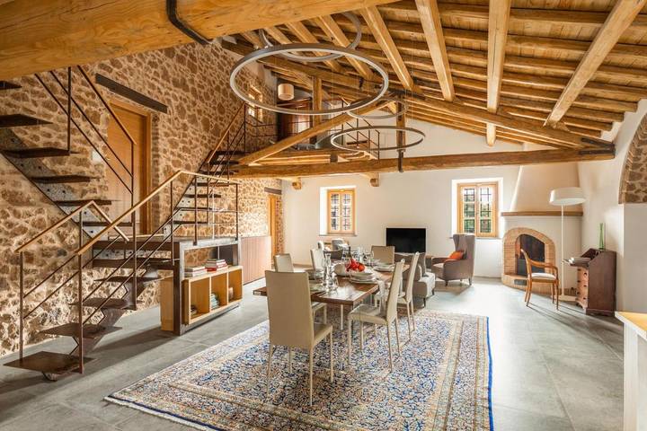 Casa vacanza per 2 persone, con Idromassaggio e Giardino nonché Piscina e Sauna a Cori