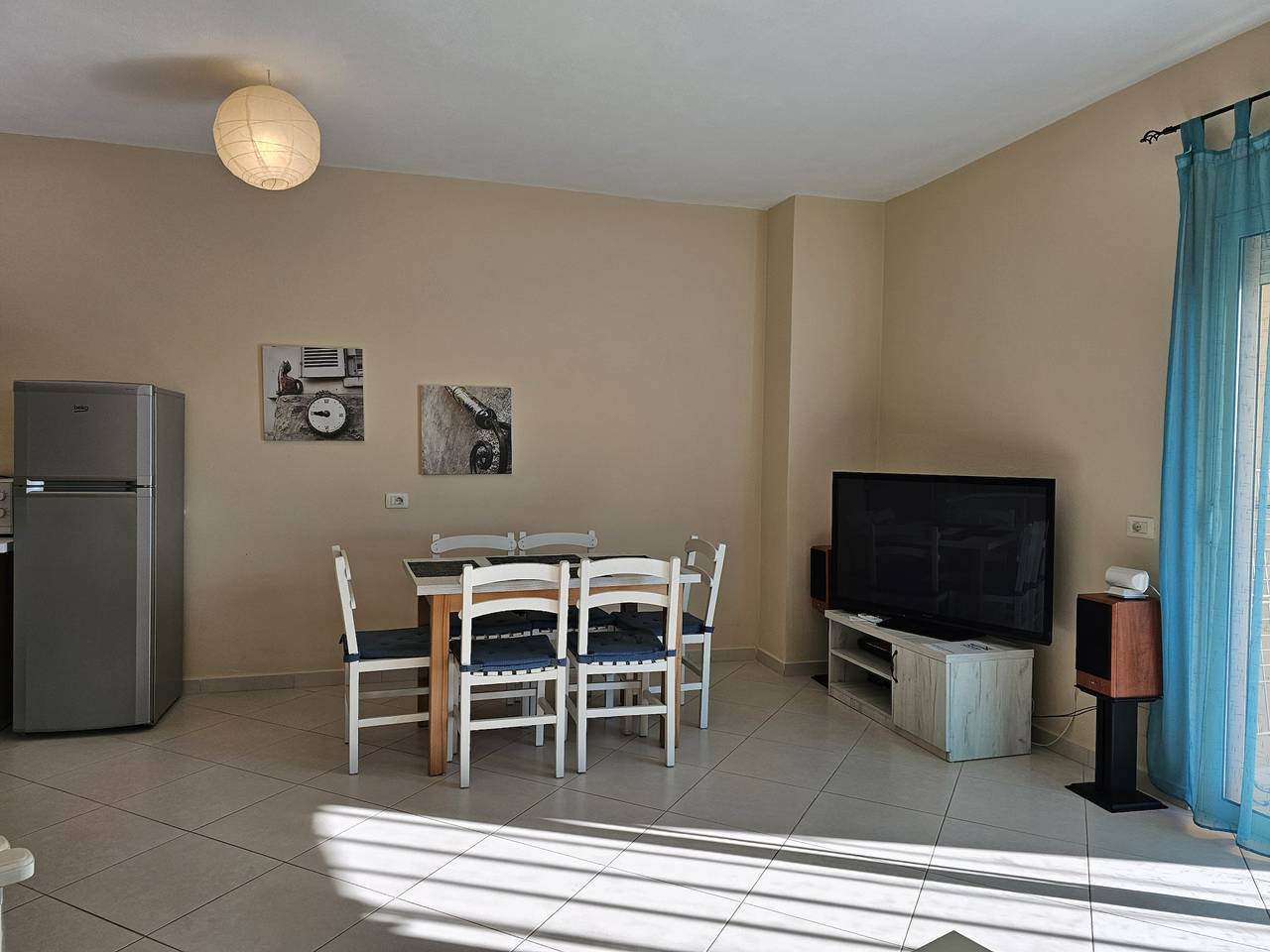 Ganze Wohnung, Ferienwohnung für 5 Personen mit Balkon in Sarandë, Vlorë