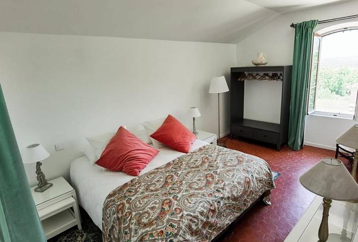 Gîte pour 2 personnes, avec vue ainsi que jardin et terrasse à Le Puy-Sainte-Réparade - 3