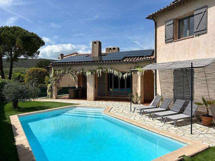 Gîte pour 6 personnes, avec piscine dans les Alpes maritimes