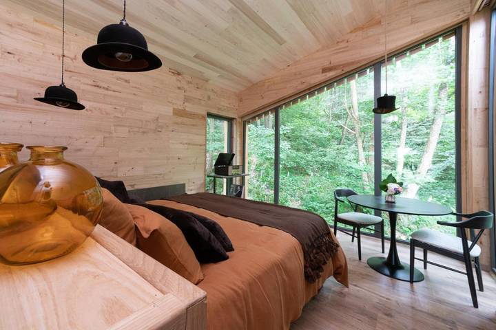 Gîte pour 2 personnes, avec vue ainsi que piscine et jardin à Courcerault - 2