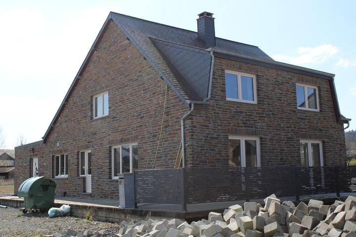 Location de vacances pour 6 personnes, avec jardin et vue à Tenneville - 3