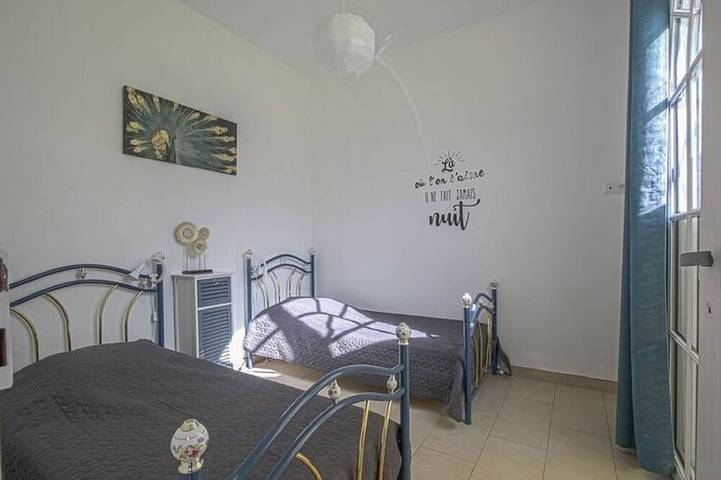 Location de vacances pour 18 personnes, avec jardin et terrasse à Sainte-Honorine-des-Pertes - 4