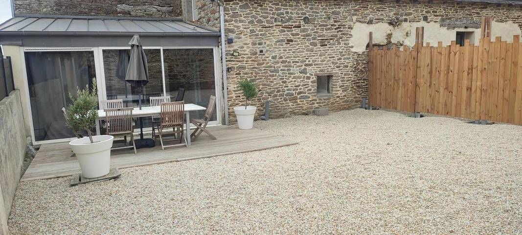 Location de vacances pour 6 personnes, avec Terrasse à Trévron