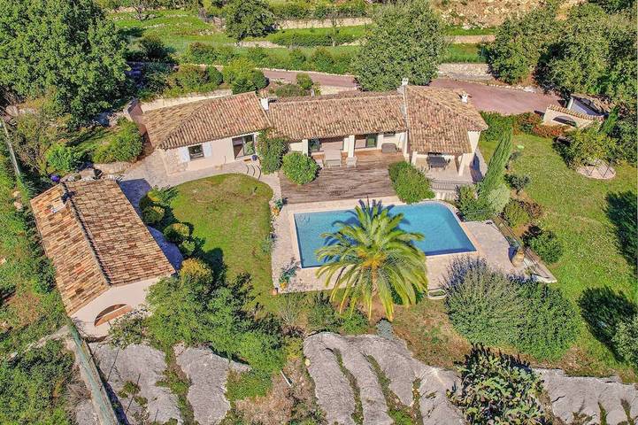 Maison pour 10 personnes, avec terrasse et jardin à Tourrettes-sur-Loup