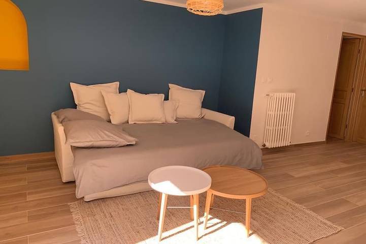 Gîte pour 6 personnes, avec terrasse ainsi que jardin et piscine à Le Tholonet - 3