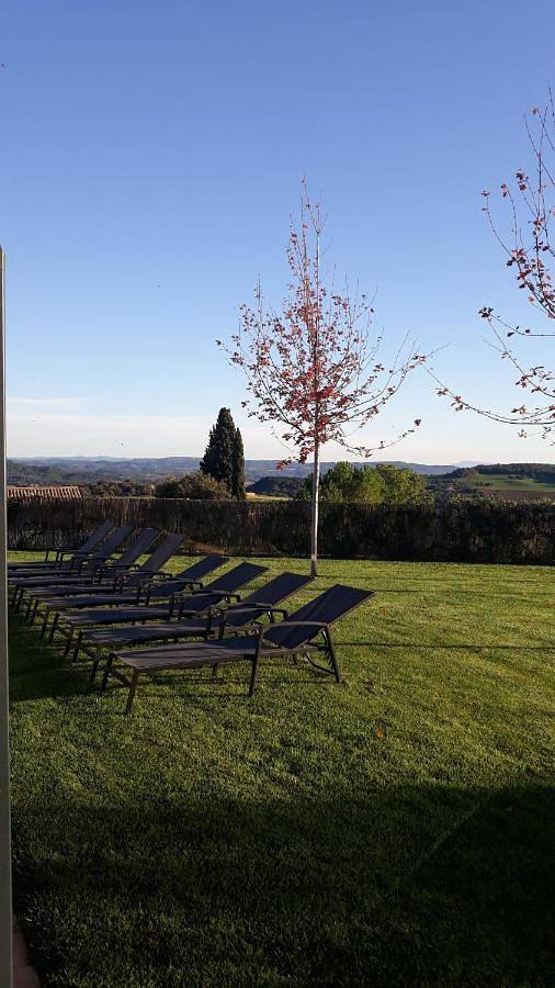 Chalet para 18 personas, con jardín además de piscina y jacuzzi, Familias con niños en Berguedà - 4