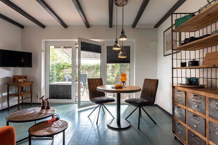 Ferienwohnung für 2 Personen, mit Terrasse und Garten sowie Sauna in Greetsiel