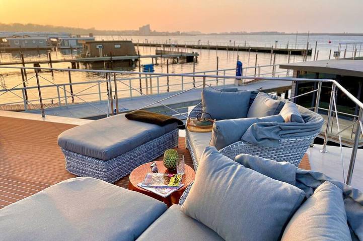 Hausboot für 4 Personen, mit Balkon in Heiligenhafen
