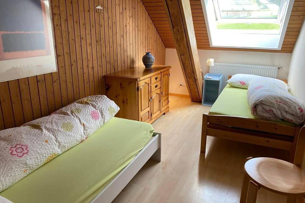 Ganze Wohnung, Schafmatthof Dachwohnung in Kanton Solothurn