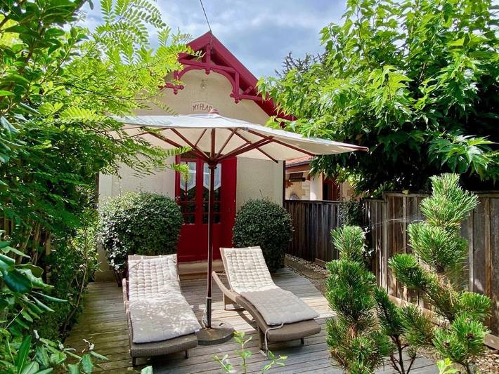 Chalet pour 5 personnes, avec terrasse ainsi que vue et jardin au Cap Ferret