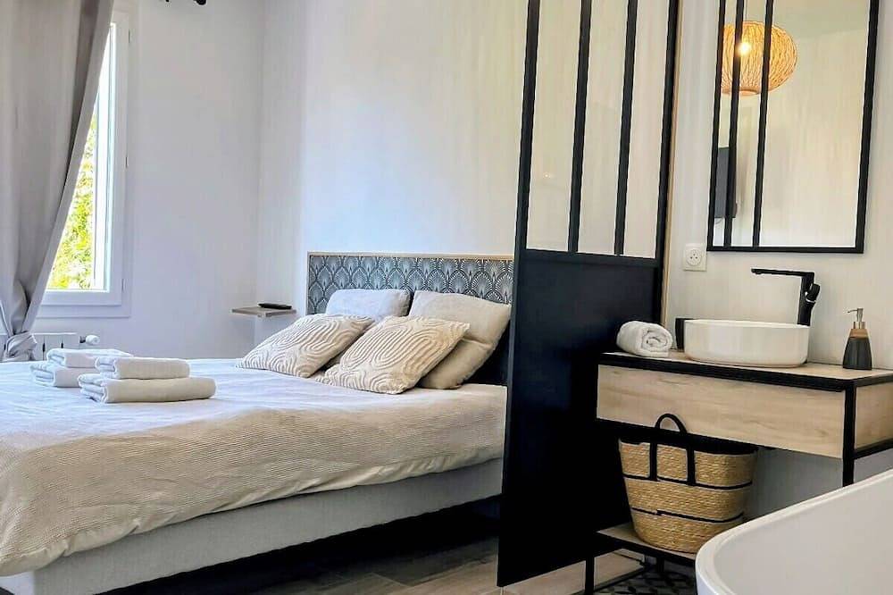 Villa spa rochelaise: Relaxation with Jacuzzi and Brasero in La Rochelle, La Rochelle region