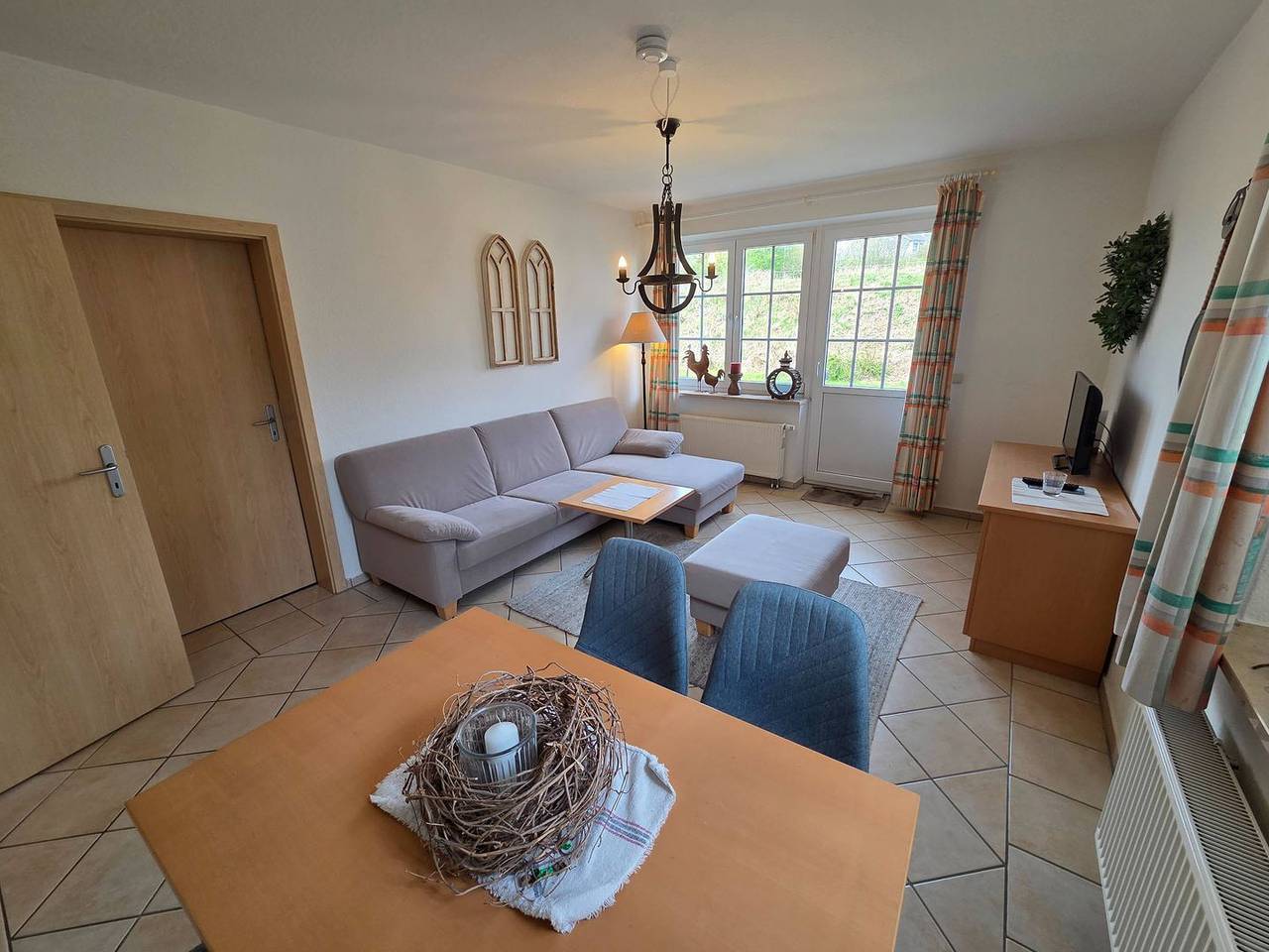 Ganze Wohnung, Zwischen den Wassern Glücksbucht: 75 m² Ferienhaus am Strand, Wlan & Terrasse in Behrensdorf, Hohwachter Bucht