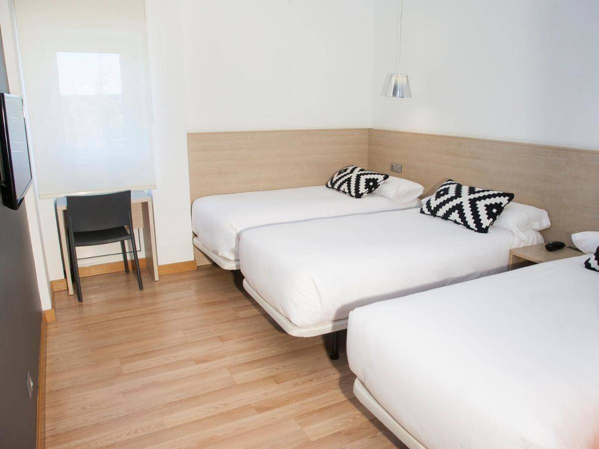 Hotel para 10 personas con jardín in Soria, Provincia de Soria