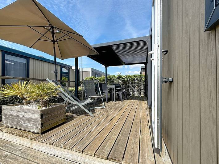 Camping pour 4 personnes, avec Terrasse et Piscine