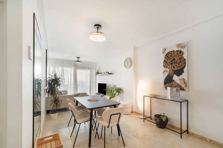Apartamento entero, Sea Side Purísima: Apartamento renovado en primera línea con vistas al mar in Cala del Palangre (Torrevieja), Torrevieja