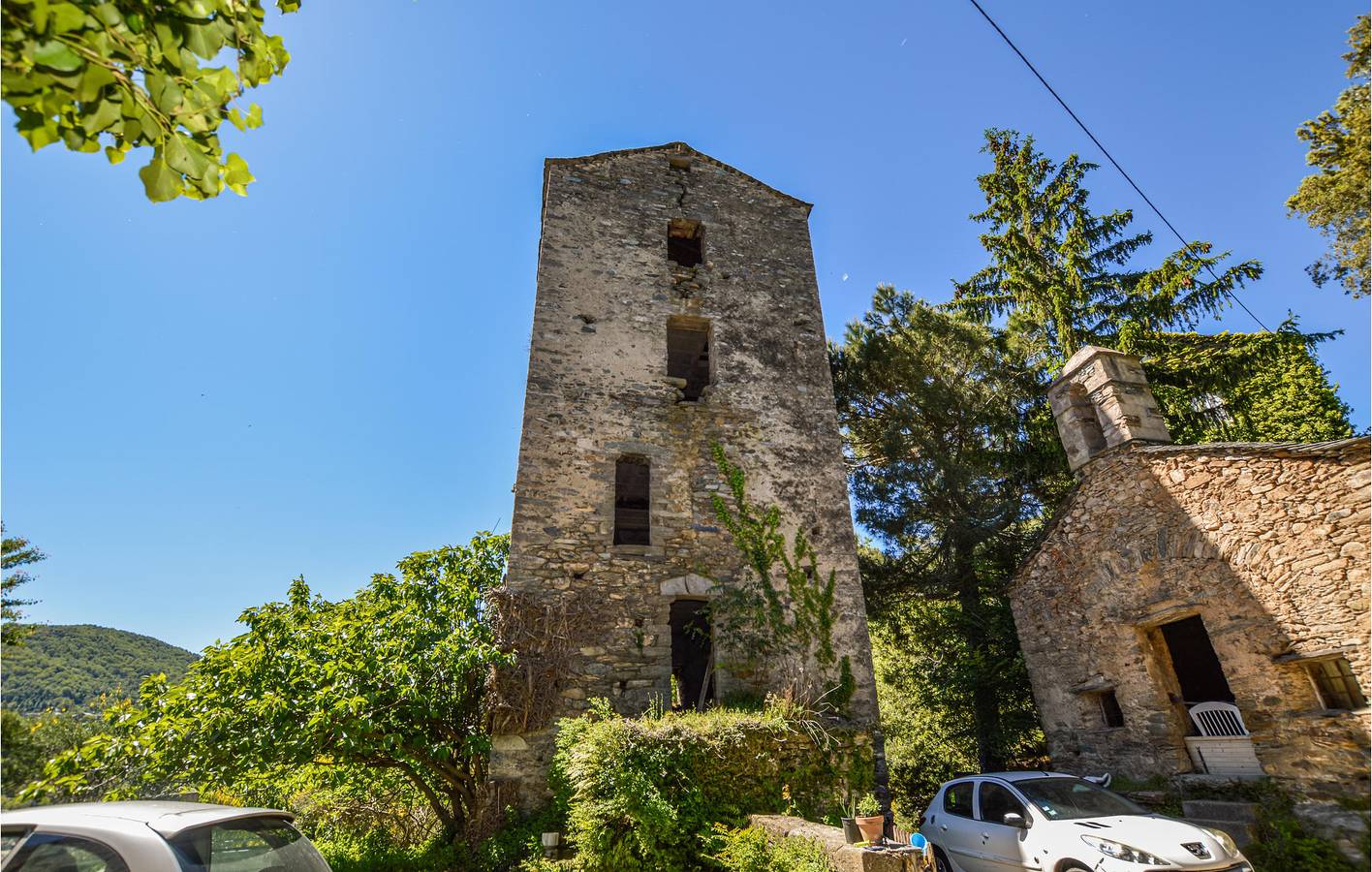Appartamento intero, Sereno appartamento a Carpineto con piscina e terrazzo in Carcheto Brustico, Parco naturale regionale della Corsica