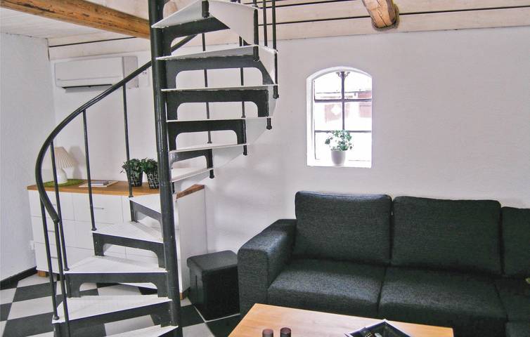Hel semesterlägenhet, Lägenhet för 4 Personer med terass in Beddinge, Svenska Östersjön