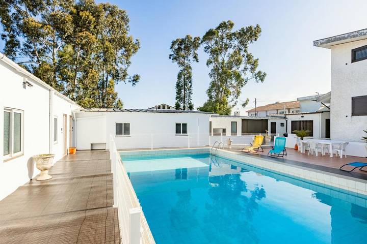 Appartement de vacances pour 6 personnes, avec jardin et piscine