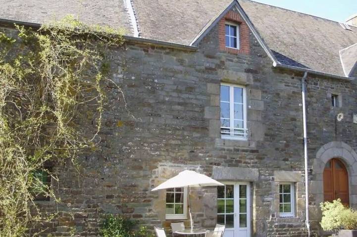 Gîte pour 7 personnes à Le Mesnil-Villeman