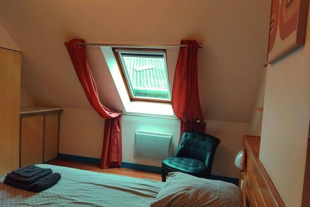 Gîte pour 4 personnes au calme in Berrien, Région de Châteaulin