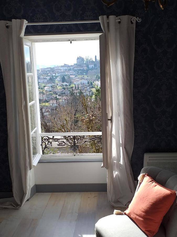 Chambre d’hôte pour 5 personnes, avec jardin et vue en Charente - 2