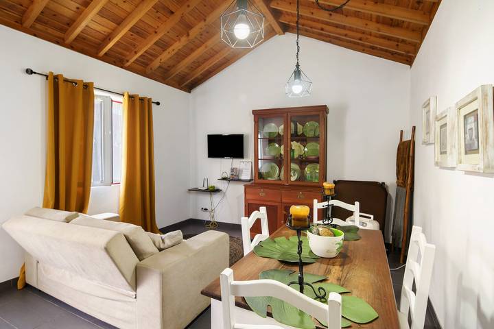 Ferienwohnung für 3 Personen, mit Garten auf Terceira (Azoren)