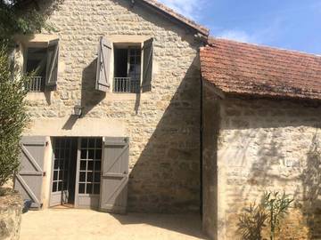 Location de vacances pour 10 personnes, avec terrasse et piscine à Caylus