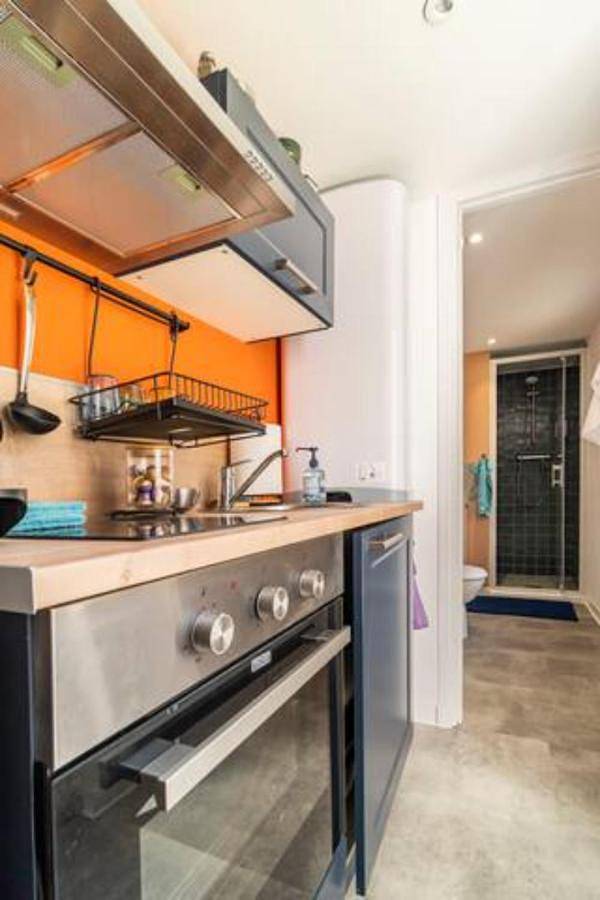 Appartement entier, One-Bedroom Apartment in Valenciennes, Région de Valenciennes