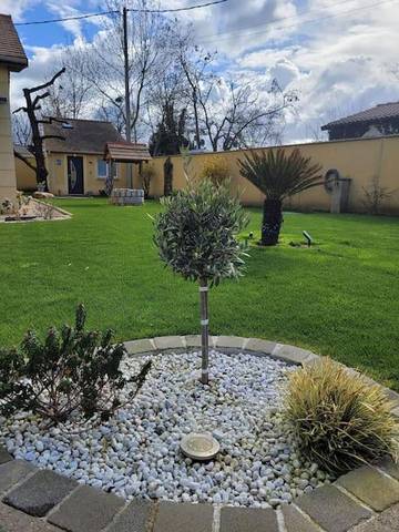 Chalet pour 4 personnes, avec piscine et jardin dans Seine-et-Marne