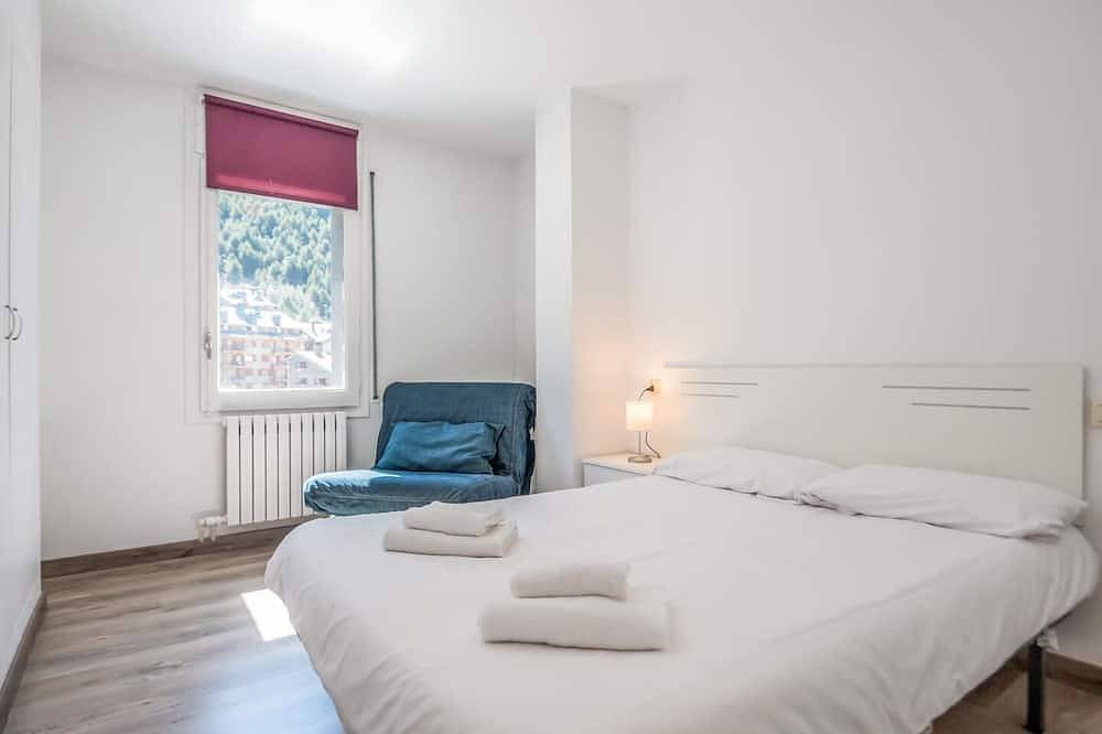 Entire apartment, Nice 3 Bedroom Apartment for 6 people, Incles. C.Pep 2 in Incles, Soldeu