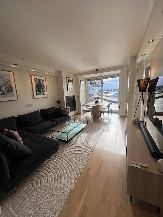 Apartamento para 5 personas, con terraza y vistas, Se admiten mascotas en Oslo