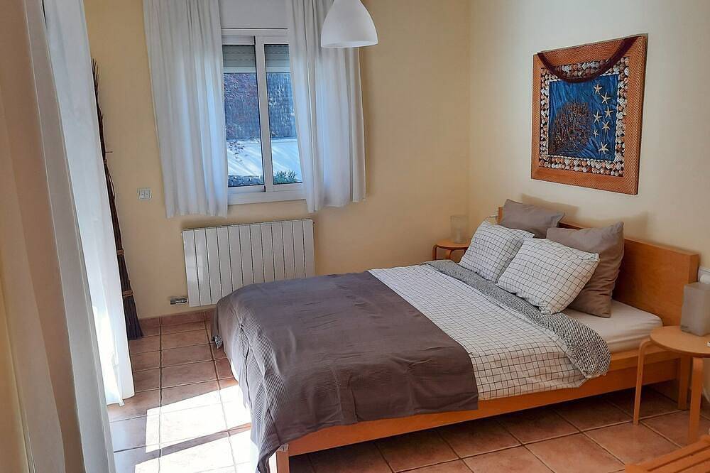 Geräumige Villa mit großem Pool in der Nähe von Sitges und Barcelona in Vora-Sitges, Canyelles (Barcelona)