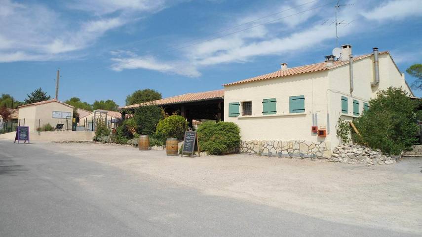 Location de vacances pour 4 personnes, avec piscine et jardin ainsi que vue et bassin pour enfant à Vacquières - 2