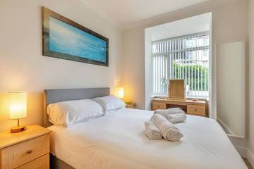 Apartment for 4 People in Paignton, Torbay, Photo 1