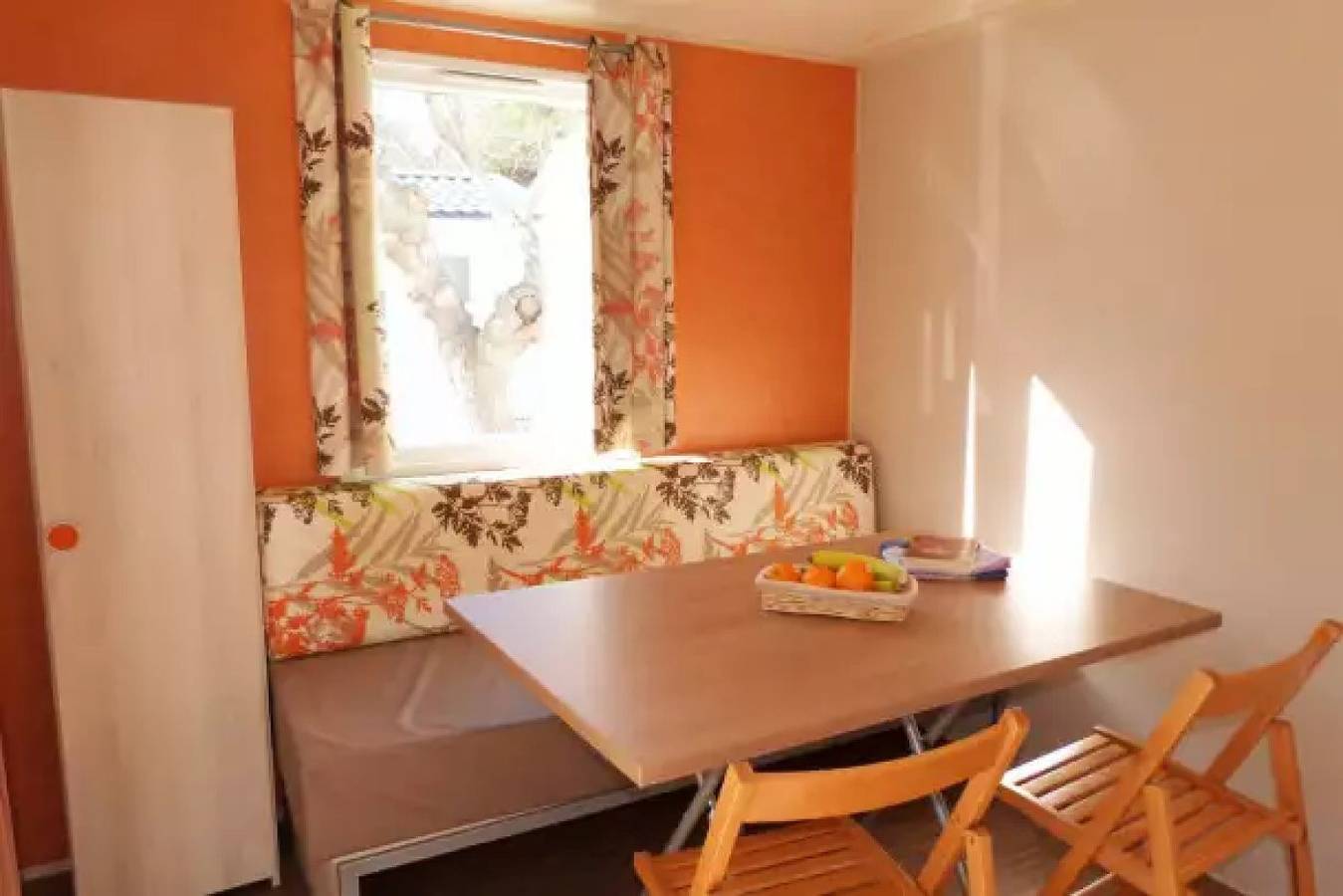 Camping 3 étoiles - eebafa in La Bergerie, Hyeres