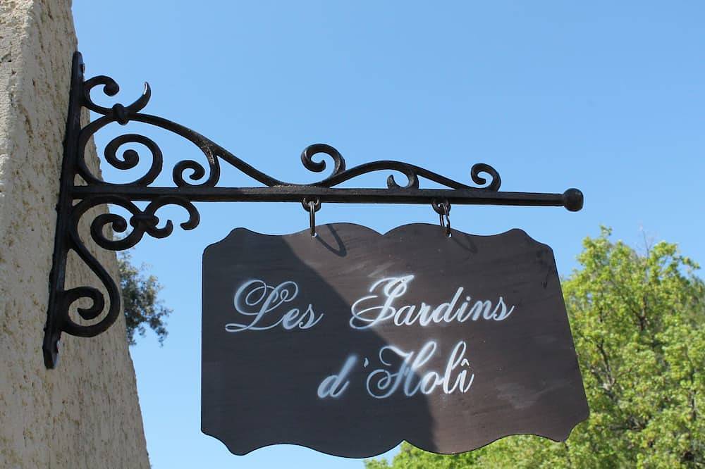 Appartement entier, Les jardins d'Holî l'appartement in Garrigues-Sainte-Eulalie, Région de Nîmes