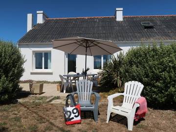 Gîte pour 6 personnes, avec jardin et terrasse, animaux acceptés à Plozévet