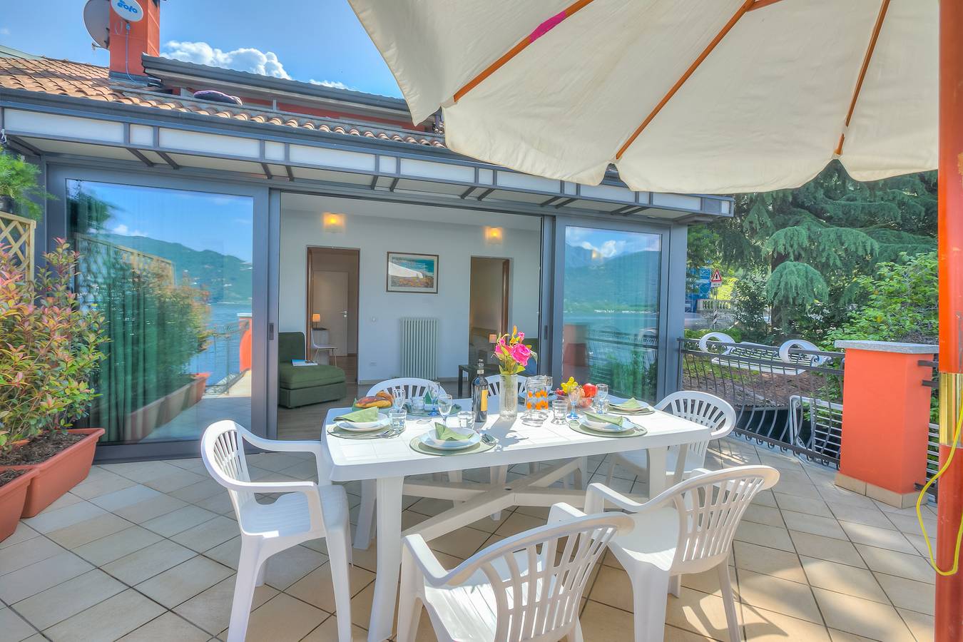 Appartamento intero, Red House Terrace Private Beach in Comune di Baveno, Lago Maggiore (Piemonte)