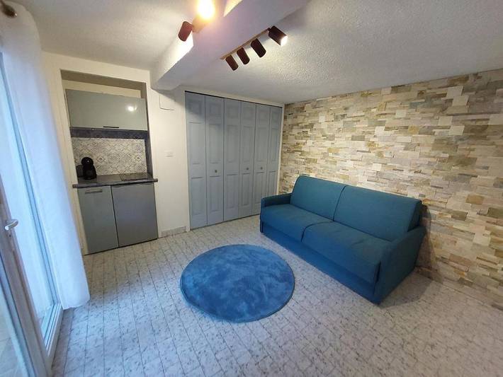 Gîte pour 2 personnes, avec Terrasse et Piscine dans Calanque de Cap Rousset - 2