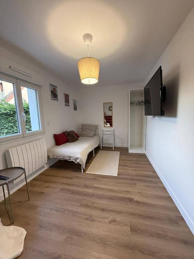 Grande maison familiale proche Paris et Disney in Mandres-les-Roses, Val-de-Marne