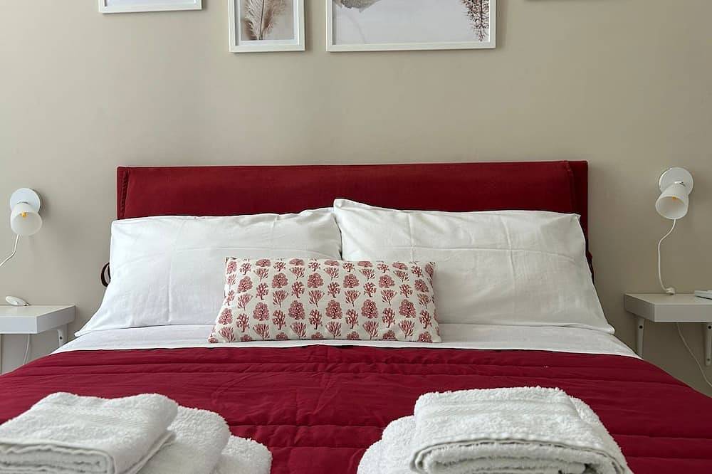 Makigiò House welcomes families and friends. in Vietri sul Mare, Amalfi Coast