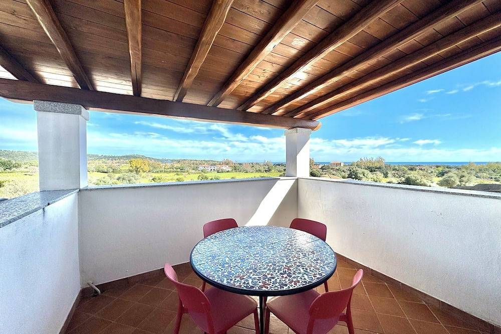 Ganze Wohnung, \" Anna Sea View \" in Torre di Bari, Ogliastra Provinz