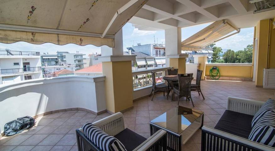 Ferienwohnung für 8 Personen, mit Balkon und Terrasse sowie Ausblick