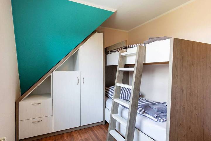 Ferienhaus für 6 Personen, mit Sauna und Garten sowie Pool in Butjadingen - 4